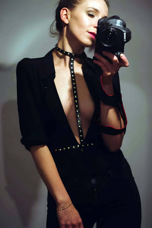 Stylish Harness with Sequential Rivets