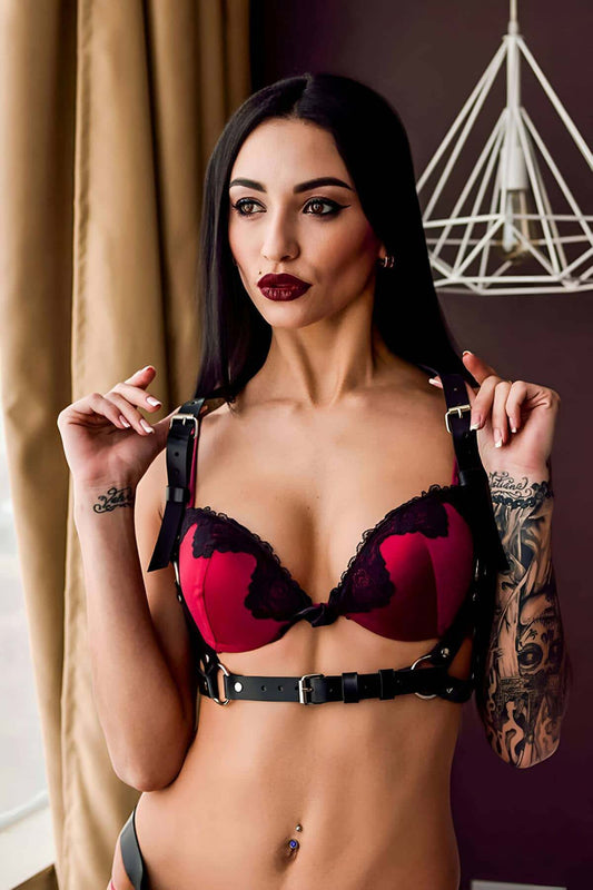 Back-Chain Leather Harness