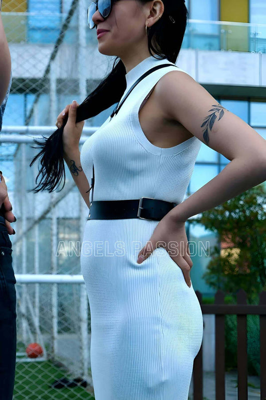 Women's Belt Over T-Shirt, Stylish Leather Women's Belt, Belt Over Dress