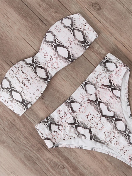 Bold High-Waist Bikini – Satin Glow