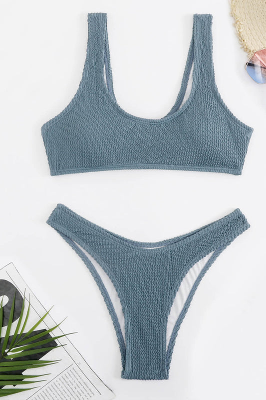 Chic Swimsuit – Crisscross Style