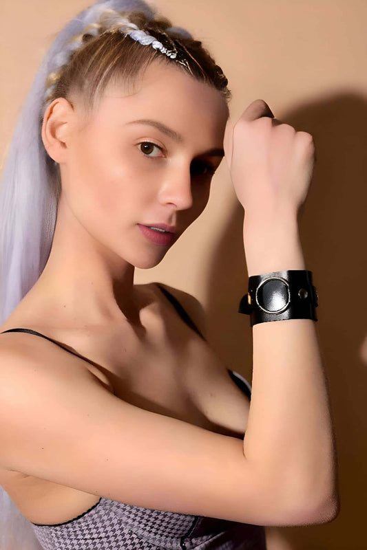 Leather Bracelet, Stylish Style Ring Detailed Leather Bracelet